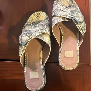 Louise etCie snake print buckle sandals size 7.5